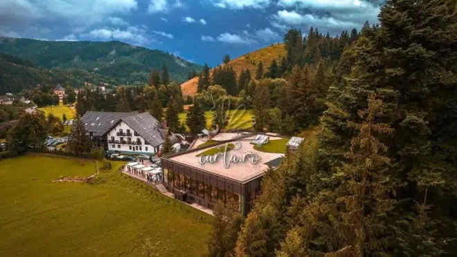 Hotel IEREMIA MOVILA